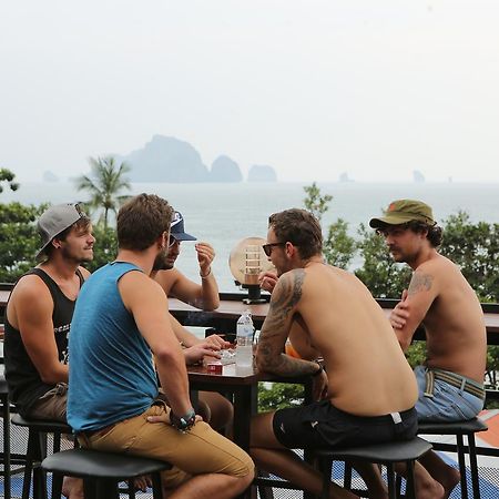 Ao Nang 阳台派对旅舍 - 仅限18岁以上的成人入住旅舍 外观 照片