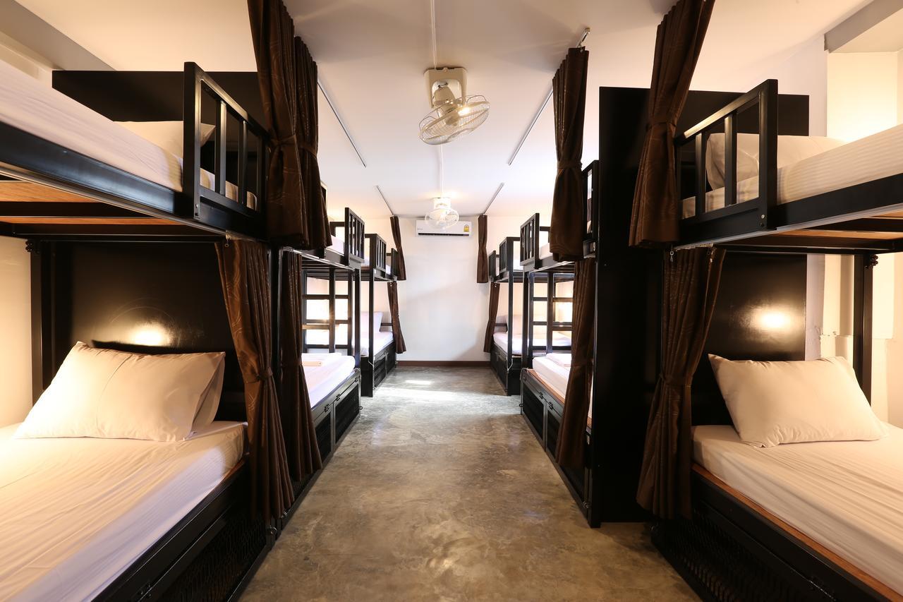 Ao Nang 阳台派对旅舍 - 仅限18岁以上的成人入住旅舍 外观 照片